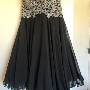 Short dress